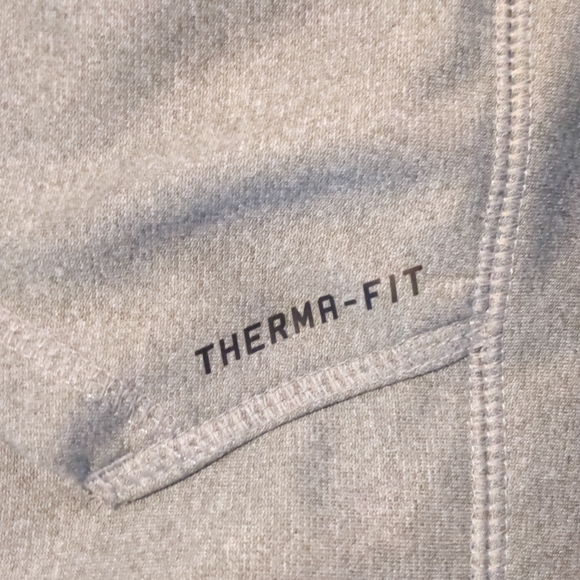 EUC Men's Nike Therma Fit Grey Hoodie Lg - Picture 3 of 3